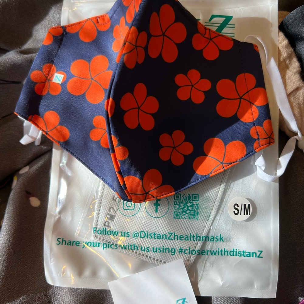 Mauna Kea Beach Hotel Face Mask in Navy w/ Orange Plumerias